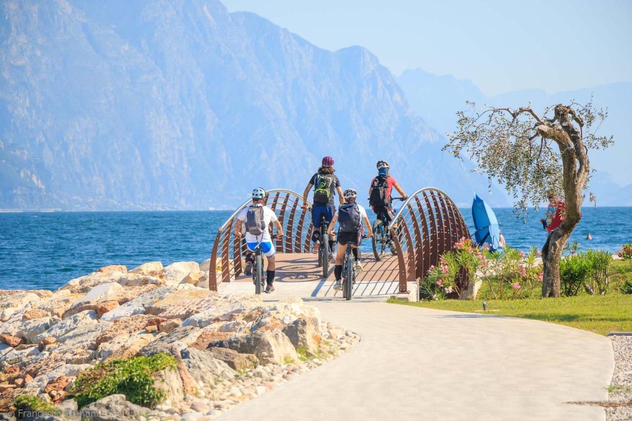 Hotel Danieli La Castellana Lago Di Garda Brenzone sul Garda Buitenkant foto